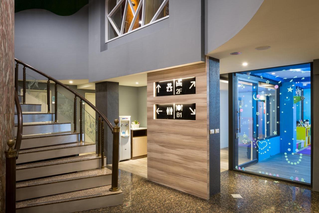 Yadi Hotel Puli Exterior photo